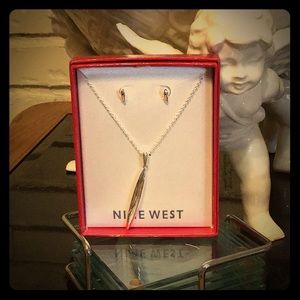 Nine West Boxed Necklace Set